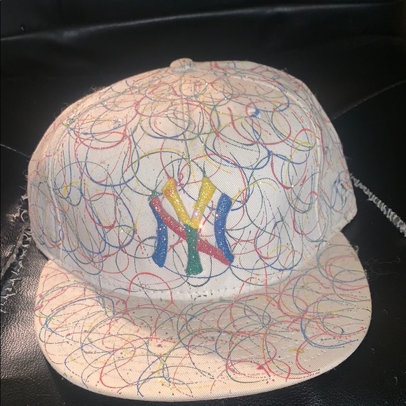 Limited men’s glitter yankee fitted - Picture 3 of 7